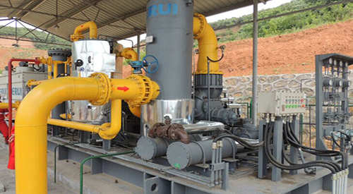 航天泵閥套管扶(fu)正器現場安裝圖(tu) 航天泵閥套管扶(fú)正器現場安裝圖(tú)