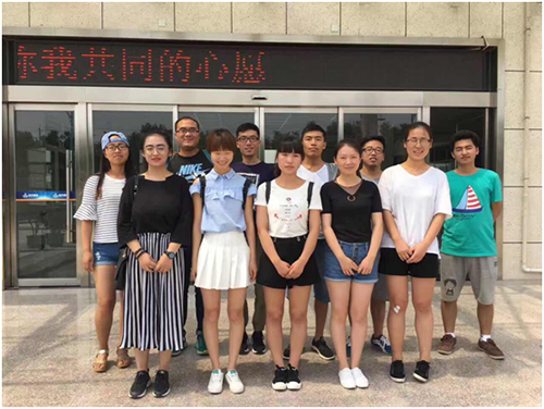 畢業(ye)季,航天(tiān)泵閥迎(yíng)來新活(huo)力 畢業(yè)季,航天(tiān)泵閥迎(yíng)來新活(huo)力