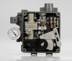 氣動閥門(mén)定位器 氣動閥門(mén)定位器